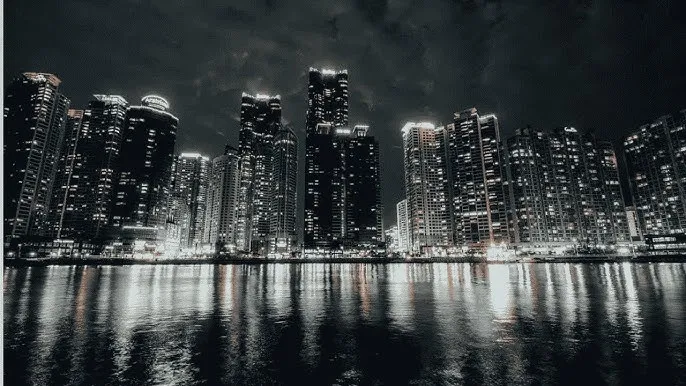 主妇也要拼 电视剧 - 城市之光：霓虹背后的人间烟火